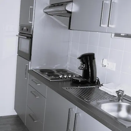 Casa Tropezina דירה אוסטנדה